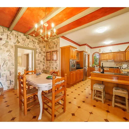 Munar I By Interhome